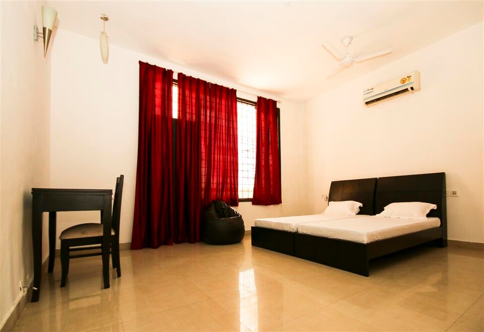 OYO Studios 323 Sohna Road, Sohna Road, Gurgaon